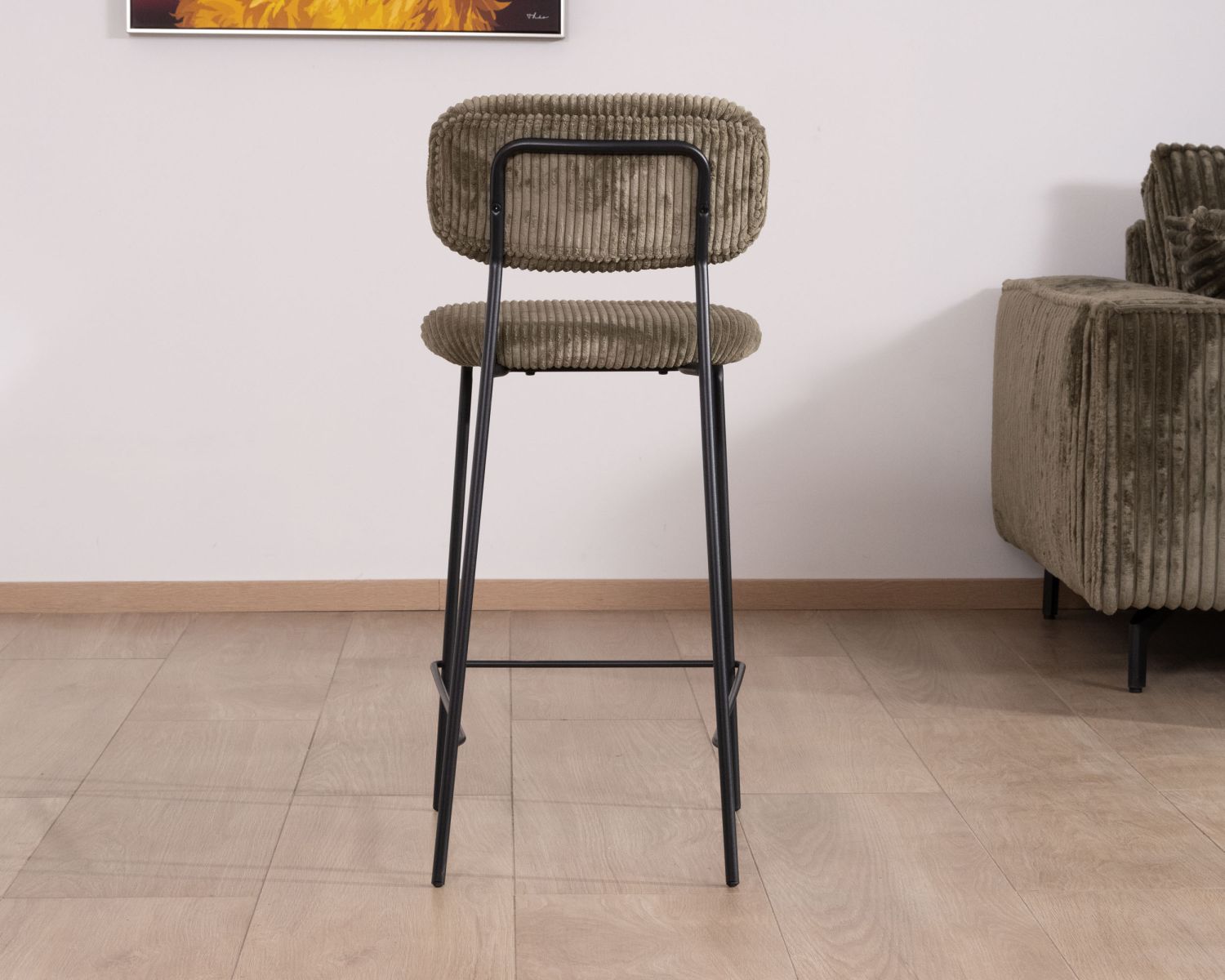 Lot de 4 chaises de bar rétro en velours côtelé kaki et pieds métal noir "Kulmino"