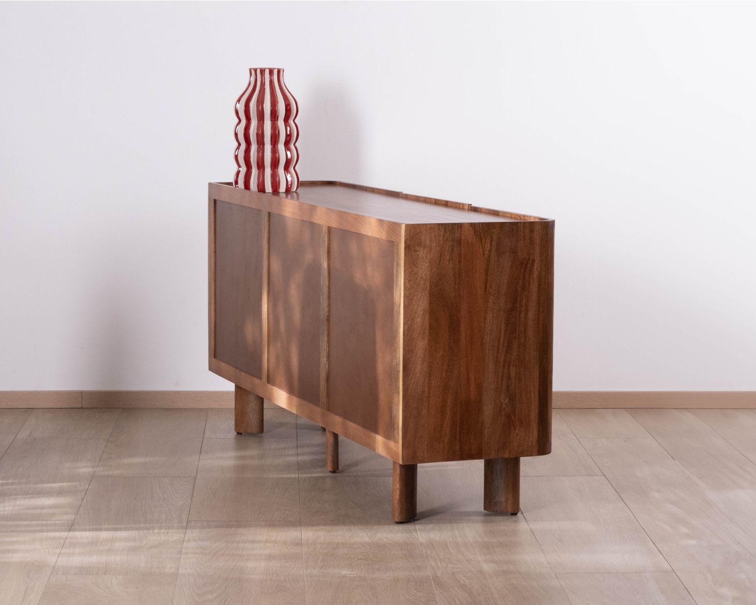 Buffet 3 portes 170 cm en manguier massif "Malaké" design organique contemporain