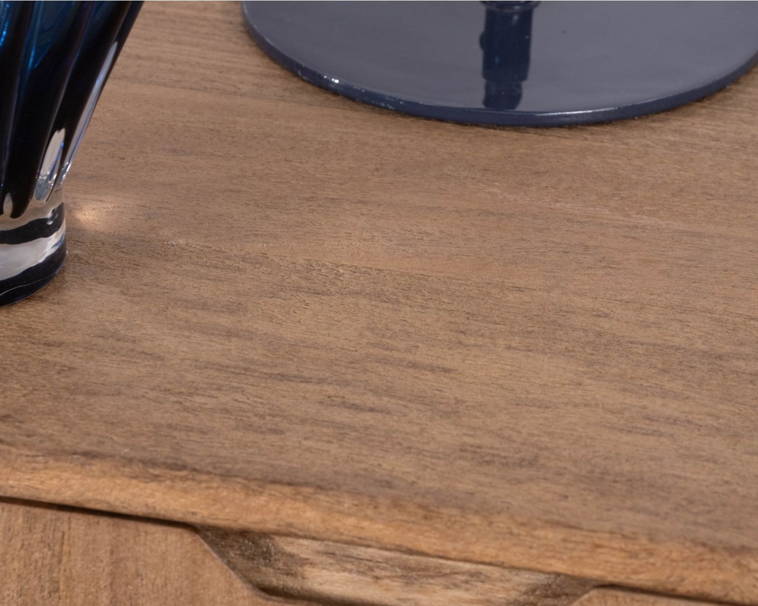 Enfilade 4 portes 200 cm en manguier teinte noyer clair "Elyka" style scandinave