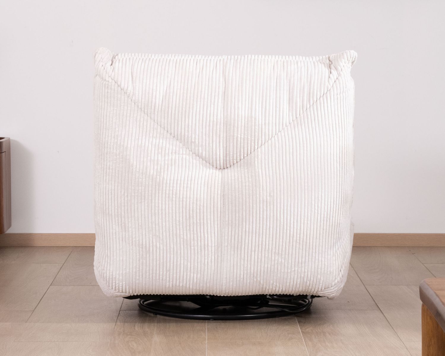 Fauteuil pivotant et inclinable en velours côtelé écru "Cascada"