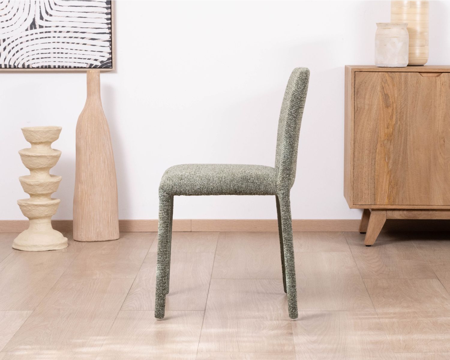 Lot de 4 chaises de repas contemporaines “Otto” revêtement textile intégral en tissu vert sauge chiné