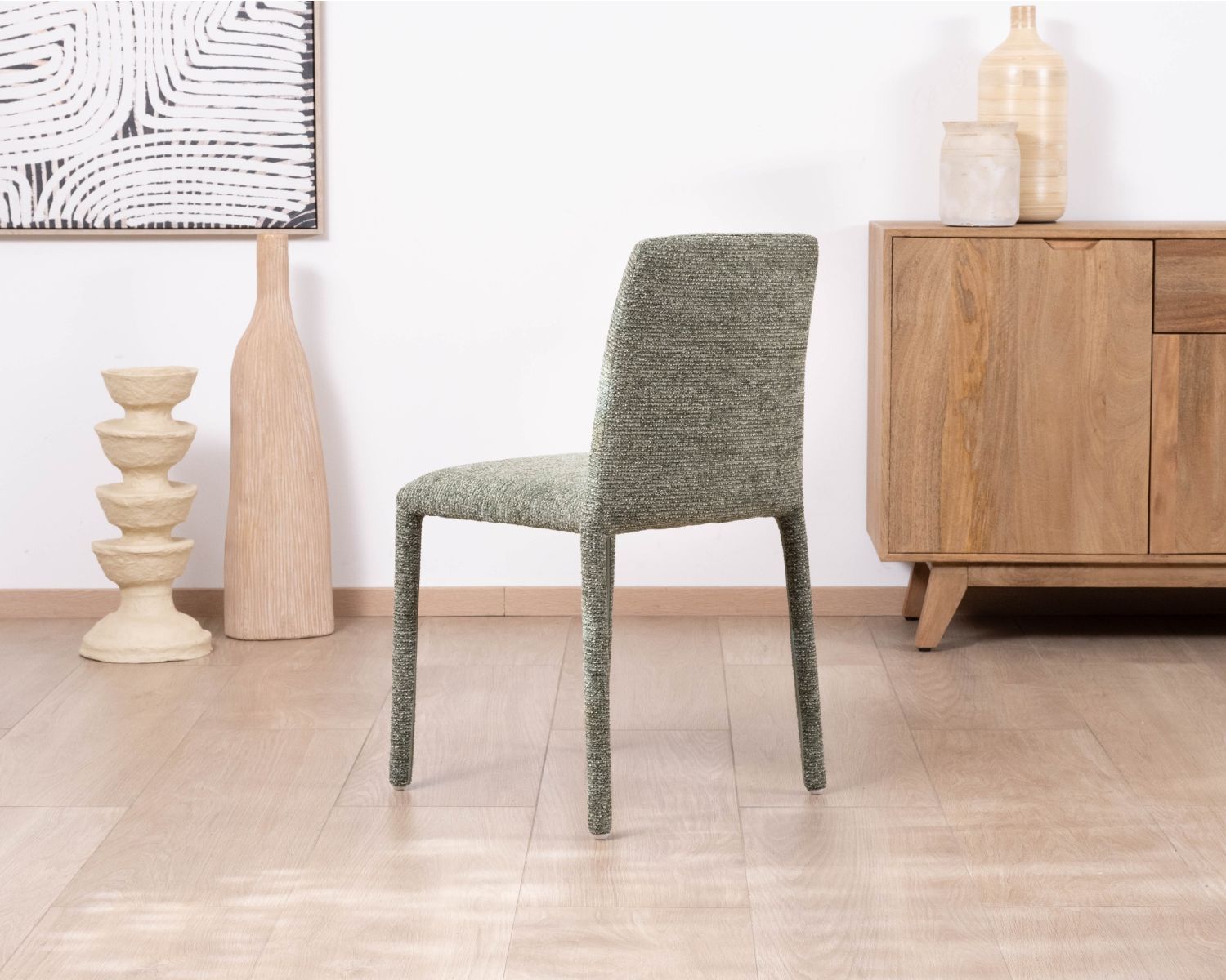 Lot de 4 chaises de repas contemporaines “Otto” revêtement textile intégral en tissu vert sauge chiné