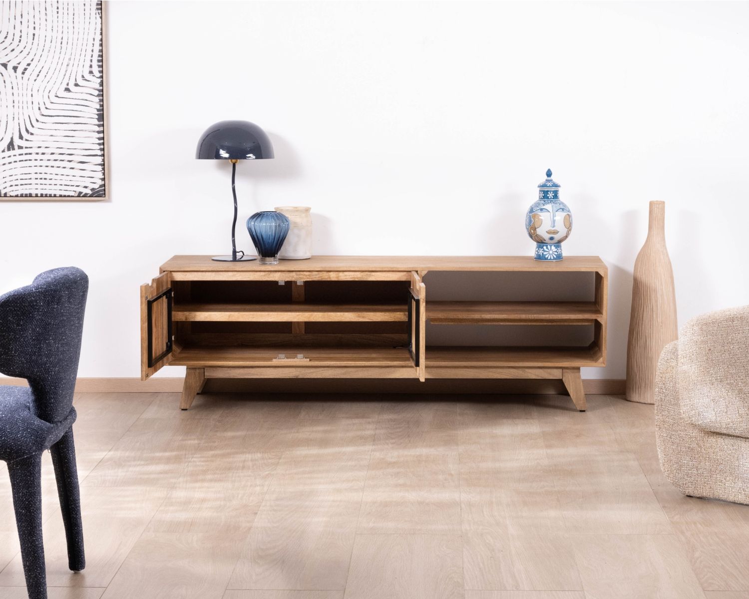 Meuble TV 170 cm en manguier massif  style scandinave "Elyka" avec double porte et niches