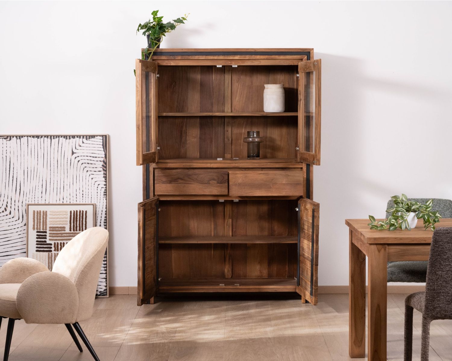 Vaisselier contemporain en teck recyclé et portes vitrées "Kayoa"