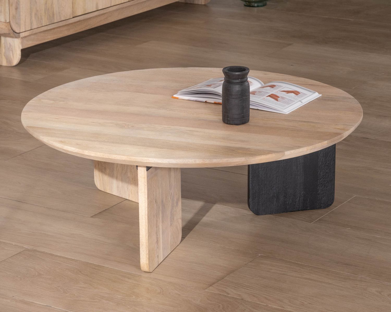 Table de salon ronde style épuré "Jappy" 1 pied noir