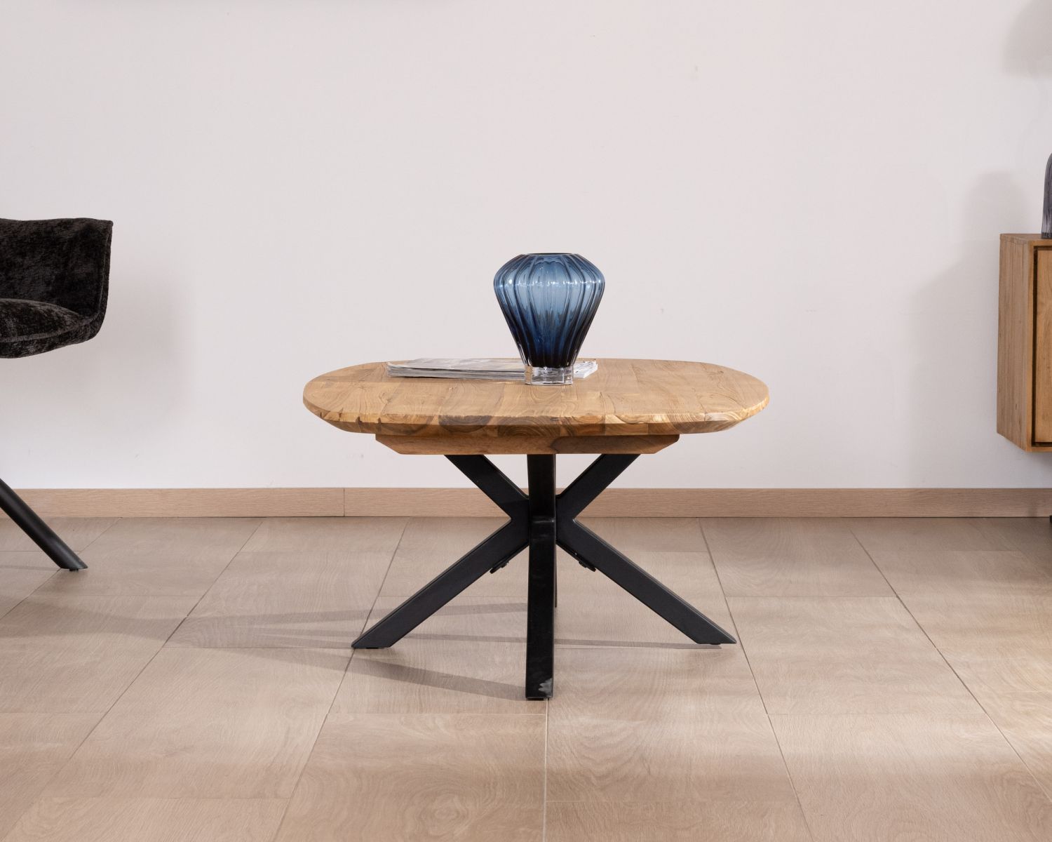 Table basse forme bateau en teck naturel "Bahia" pieds mikado métal