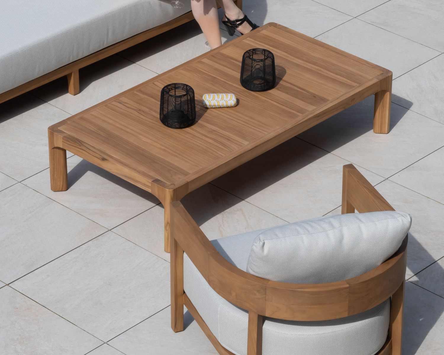 Table basse spécial extérieur design épuré en teck naturel "Venise"