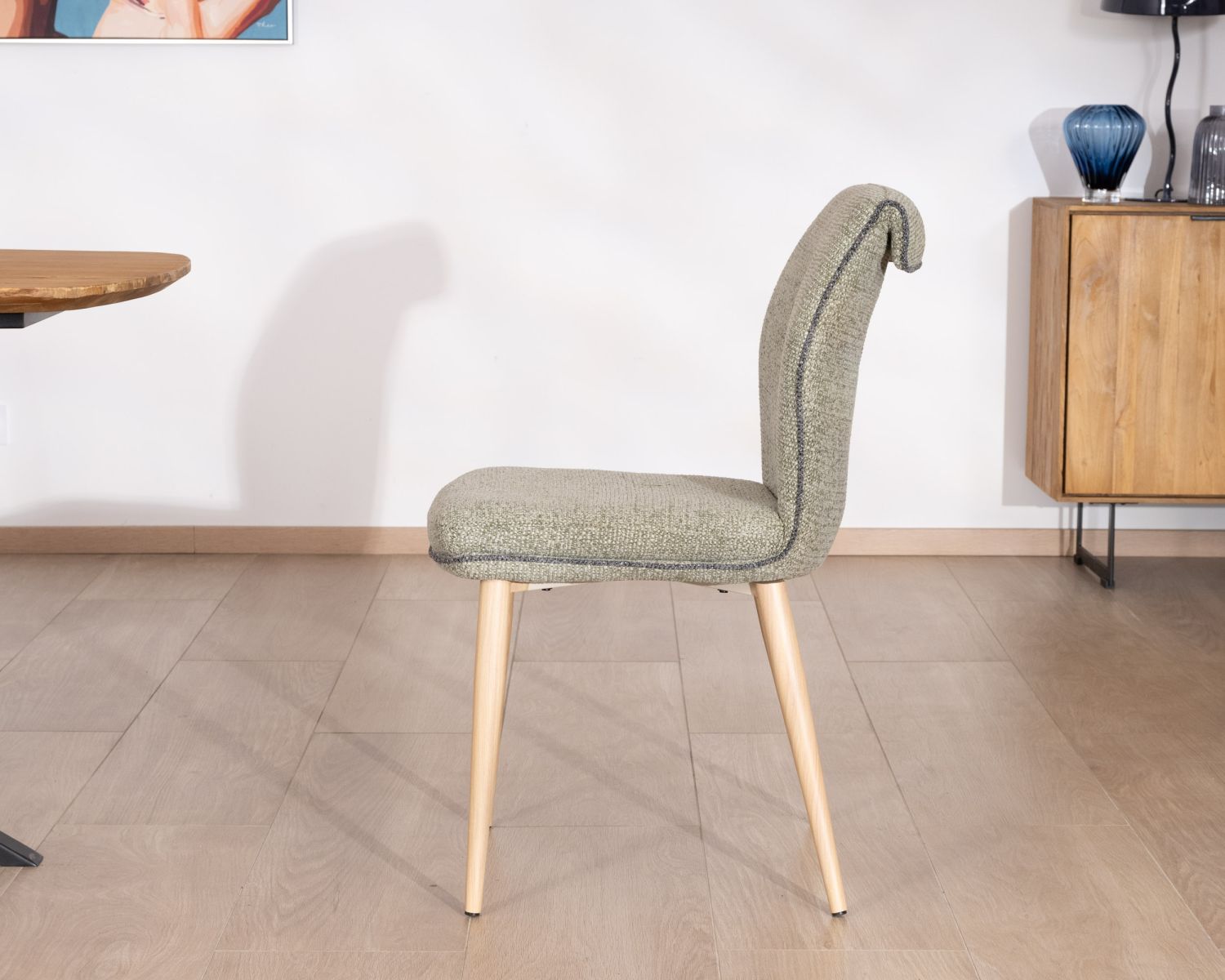 Chaise design chic et contemporain en tissu waterproof vert jade "Osmo" 