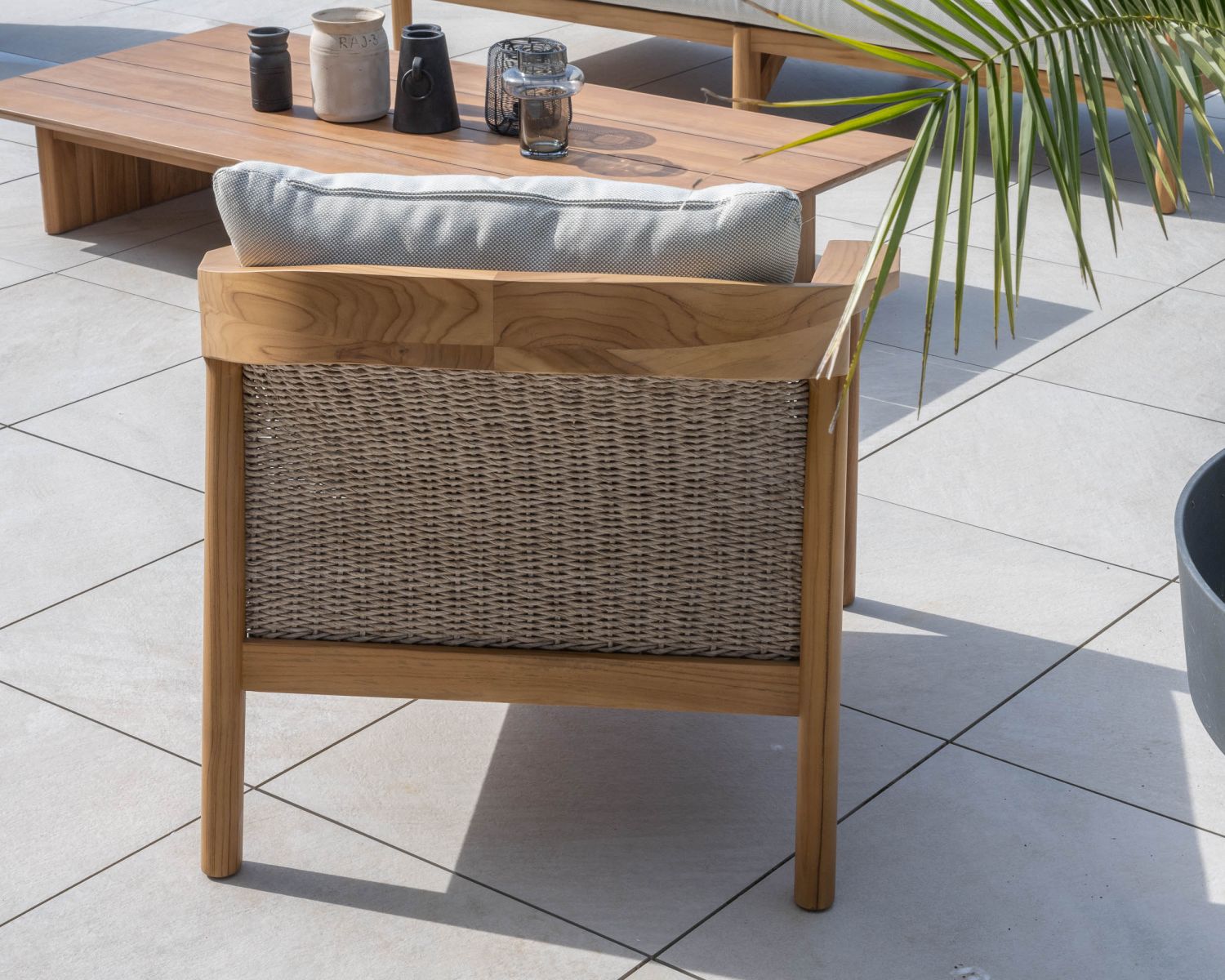 Ensemble de jardin canapé 3 places et fauteuils en teck naturel "Venise"