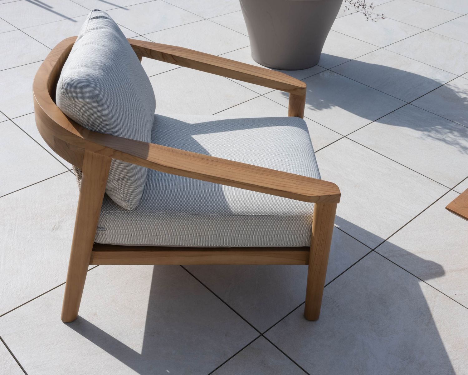 Ensemble de jardin canapé 3 places et fauteuils en teck naturel "Venise"