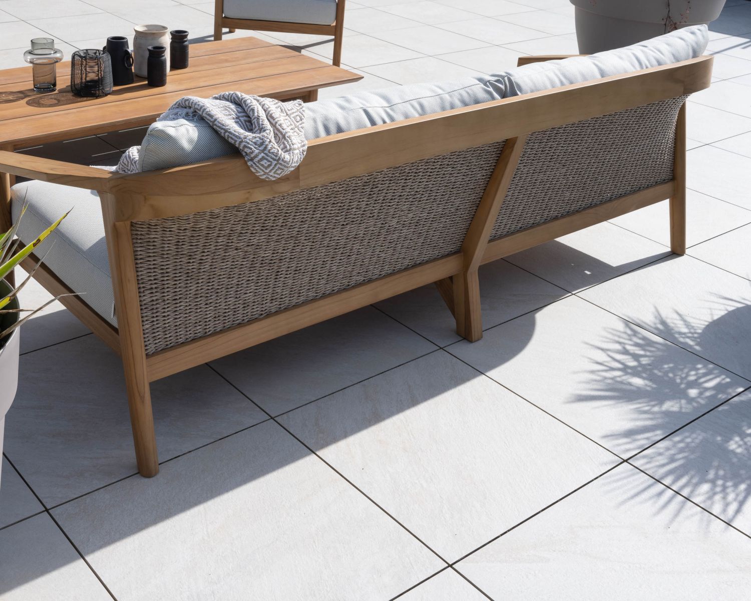 Ensemble de jardin canapé 3 places et fauteuils en teck naturel "Venise"