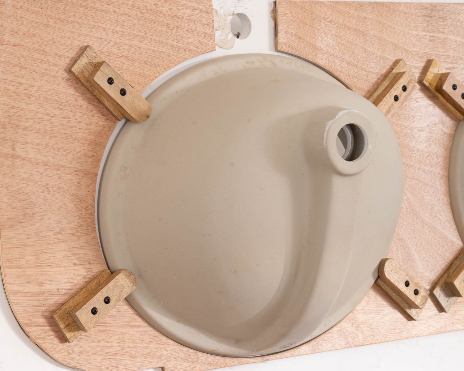 Meuble salle de bain 1 vasque manguier massif quartz blanc "Églantine"