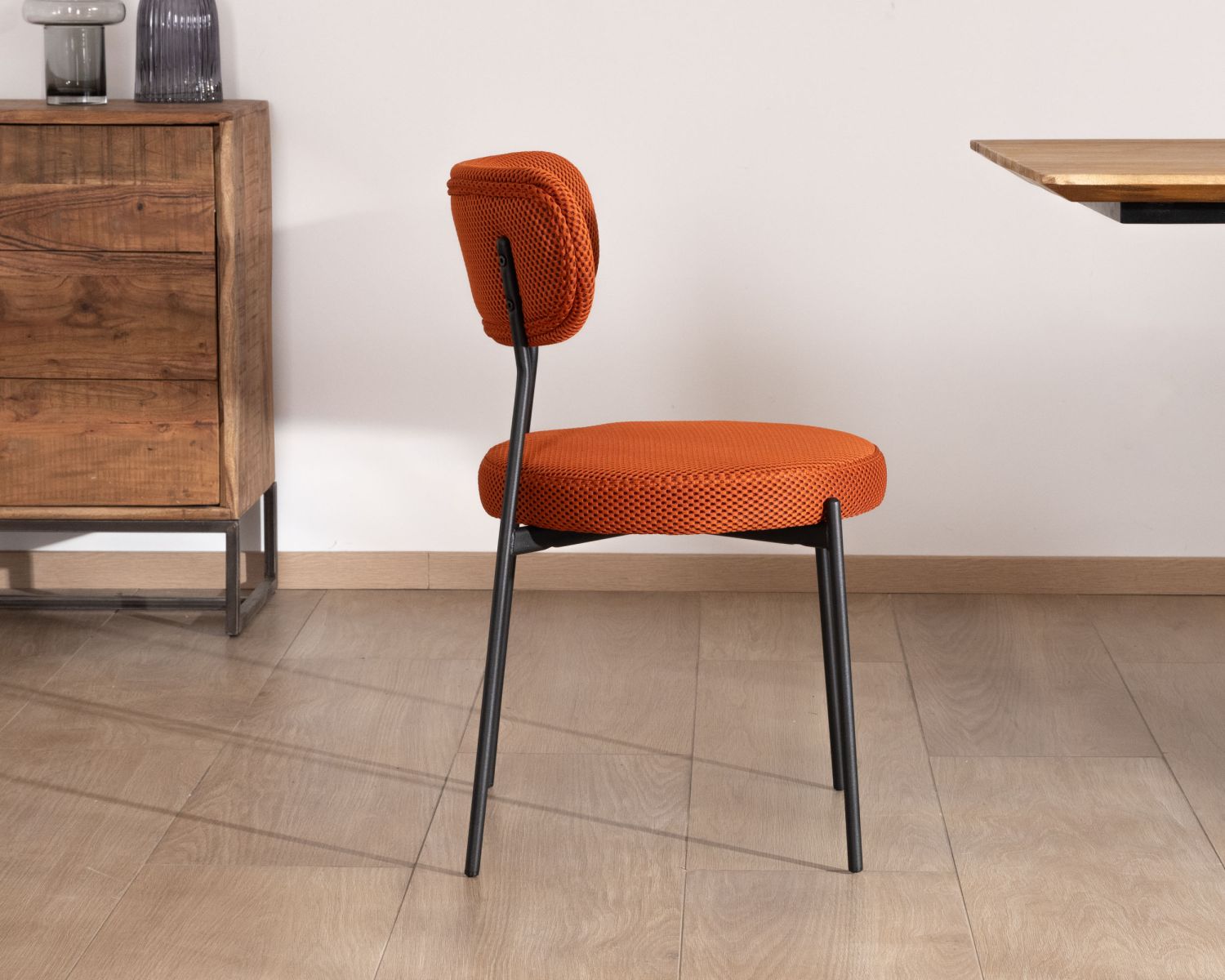 Lot de 2 chaises de repas en tissu terracotta et pieds métal style rétro "Lato" 