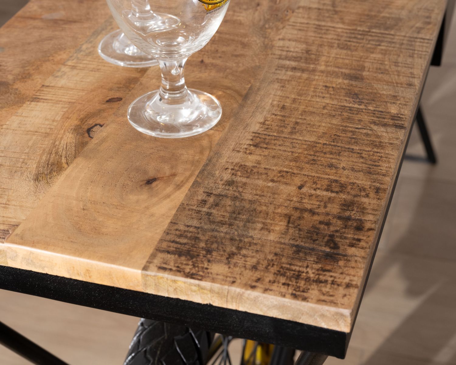 Console moto vintage ultra originale bois et métal noir "Crazy"