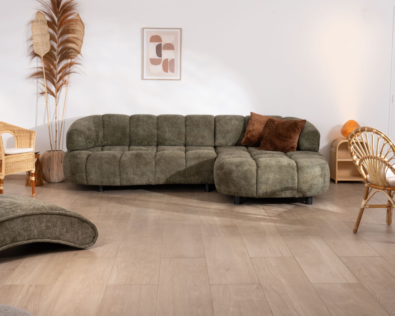 Canapé avec réglage électrique et méridienne "Syltan" tissu ultra doux vert foncé