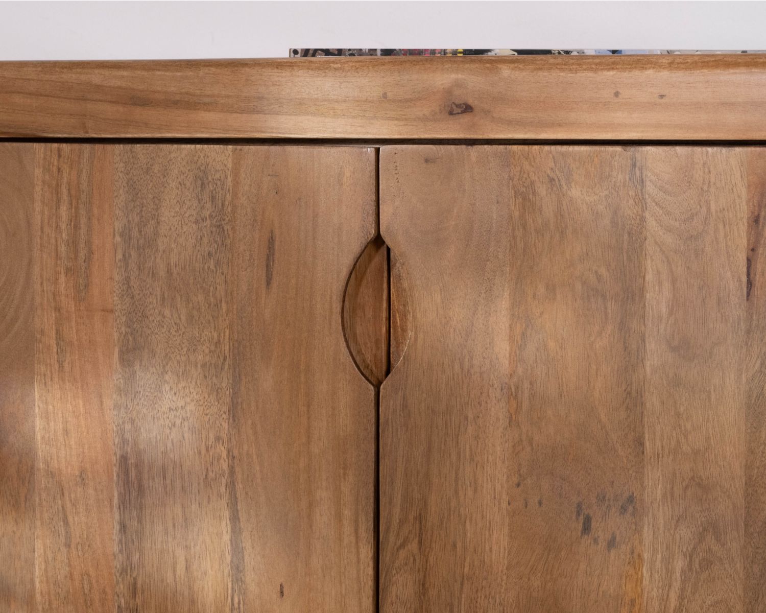 Enfilade vintage 4 portes en manguier naturel "Odely" 180 cm style rétro chic