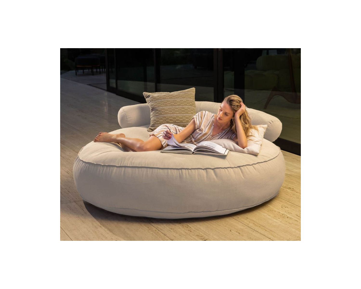 Bain de soleil rond et moelleux beige diamètre 1m80 "Saint Tropez"