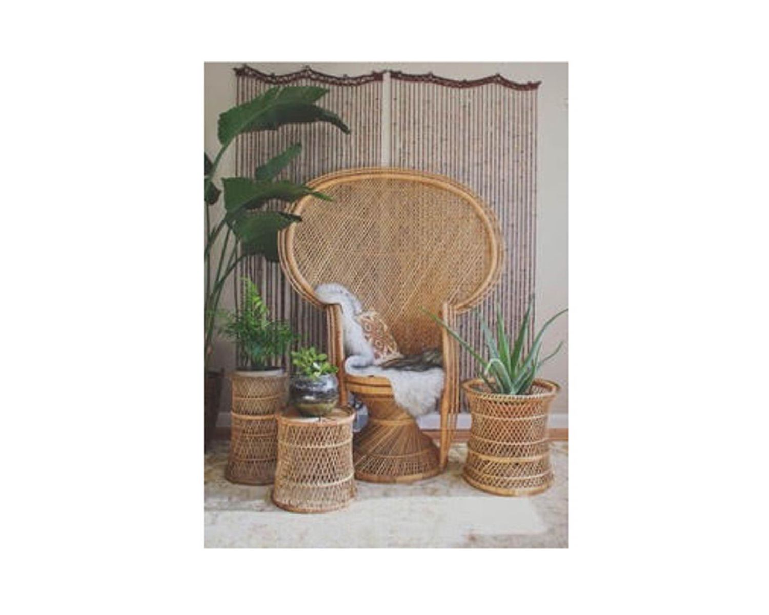 Grand fauteuil en rotin tressé style Pomare collection "Taipa Beach"