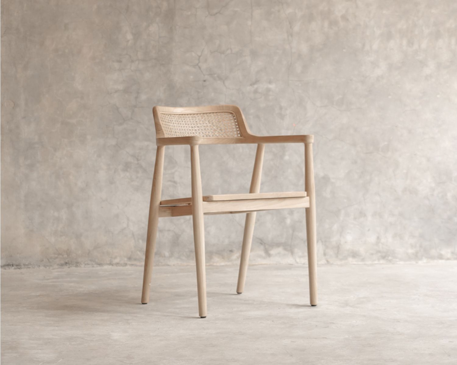 Chaise de repas avec accoudoirs design épuré "Vogue" en bois de sungkai
