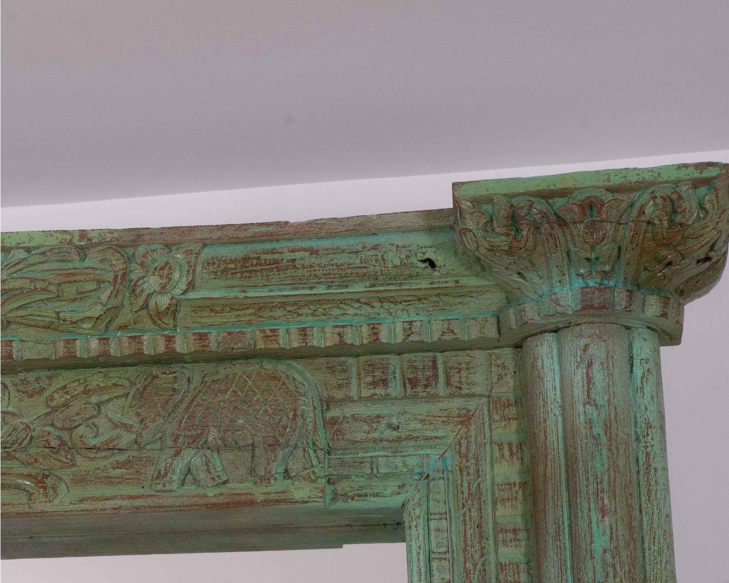 Grand miroir avec cadre indien en bois "Vieille Porte" pièce unique