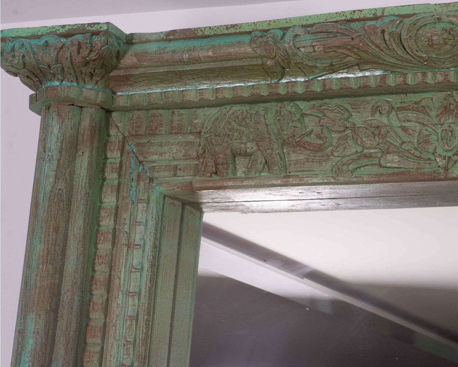 Grand miroir avec cadre indien en bois "Vieille Porte" pièce unique