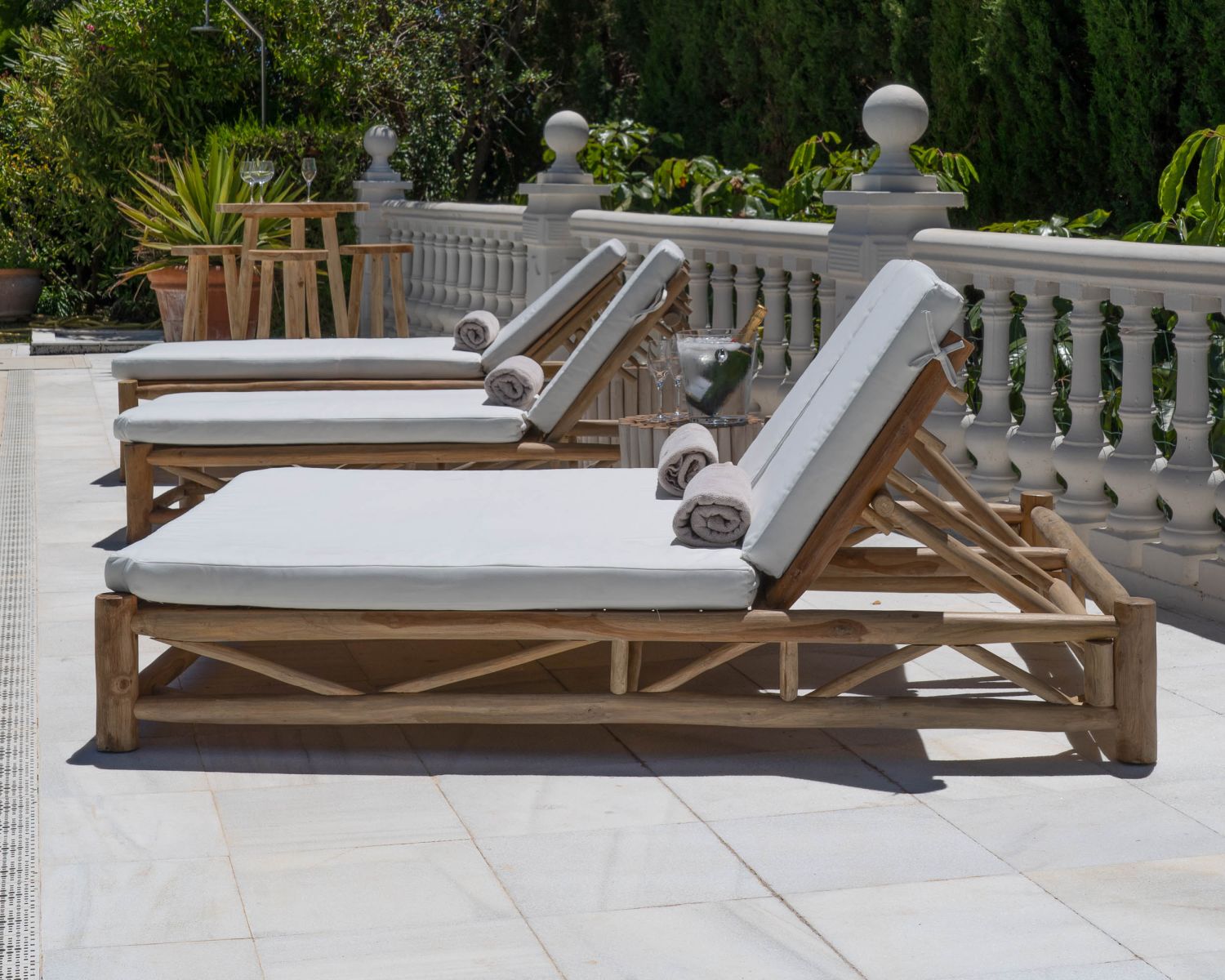 Bain de soleil design exotique 2 places "Sumatra" structure branches de teck