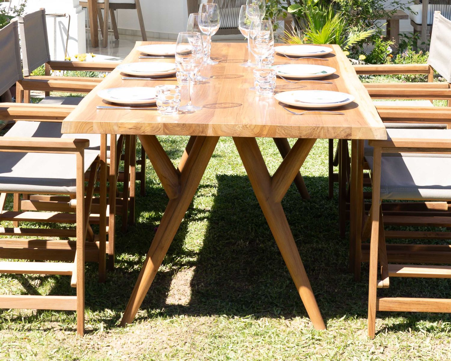 Table de repas rectangulaire en teck naturel "Tiska" 200 cm
