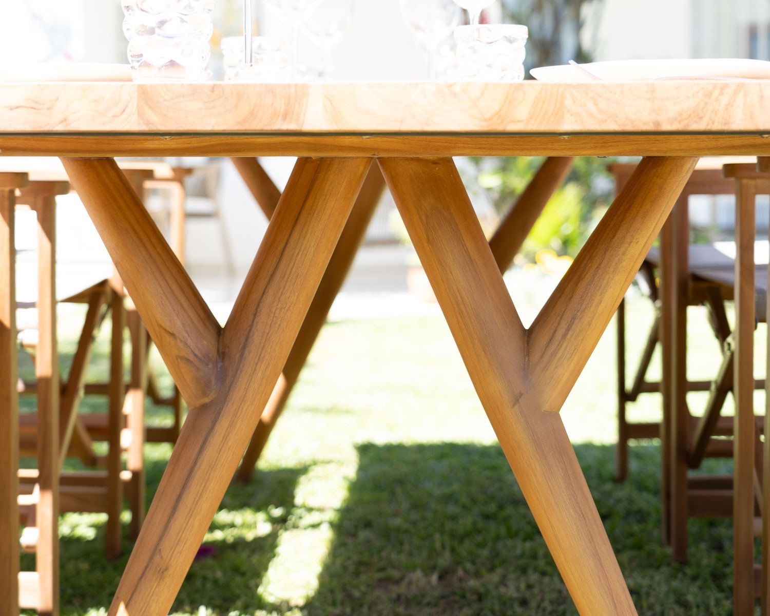 Table de repas rectangulaire en teck naturel "Tiska" 200 cm