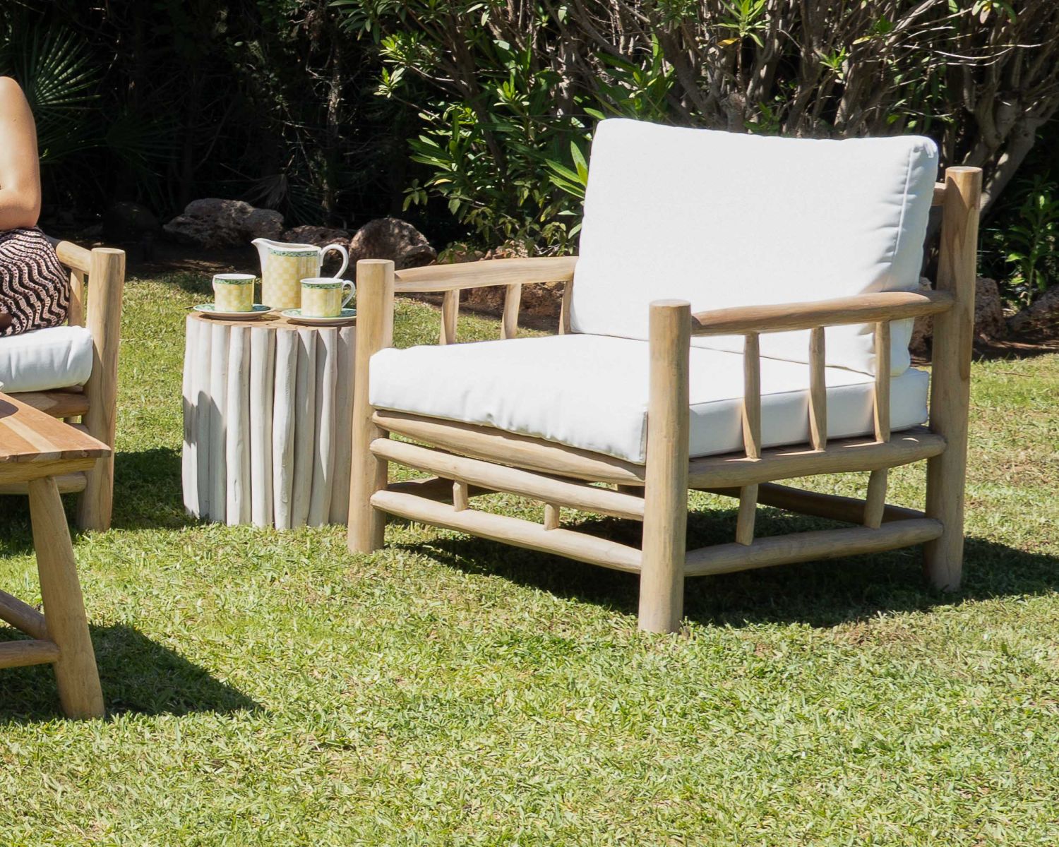 Salon de jardin style ethnique recup' "Sumatra" en branches de teck