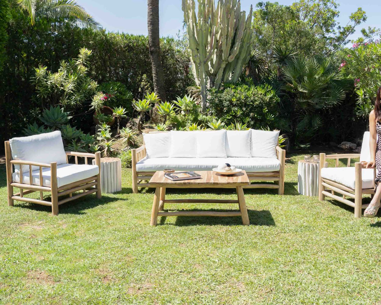 Salon de jardin style ethnique recup' "Sumatra" en branches de teck