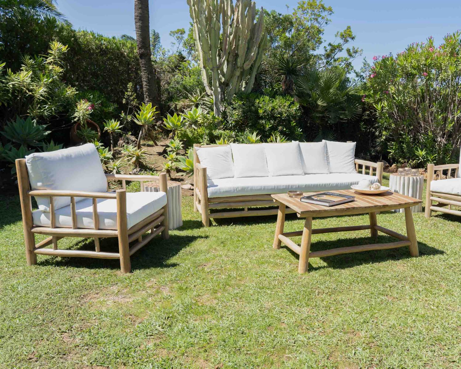 Salon de jardin style ethnique recup' "Sumatra" en branches de teck