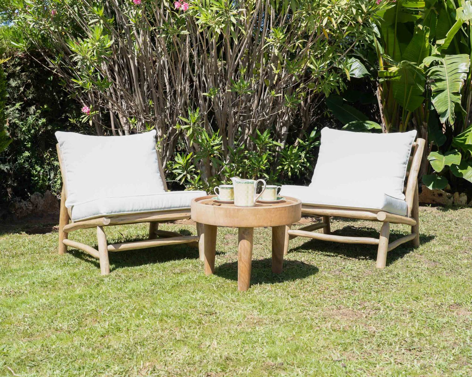 Fauteuil de détente spécial extérieur en branches de teck style ethnique "Sumatra"