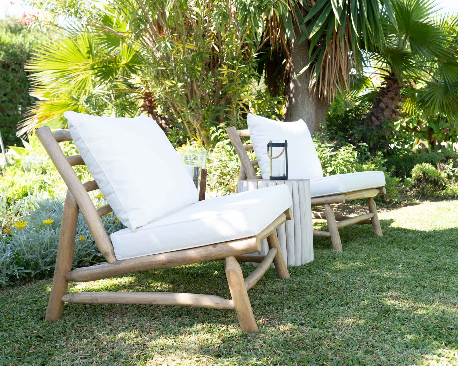 Fauteuil de détente spécial extérieur en branches de teck style ethnique "Sumatra"