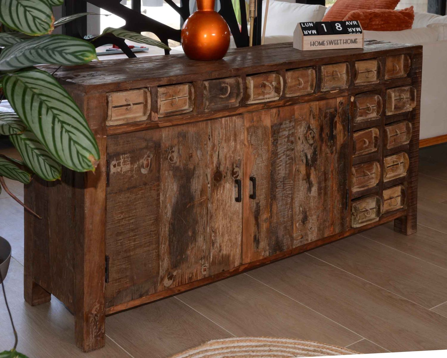 Buffet bas ethnique en bois exotique brut recyclé 150cm "Népalaise"