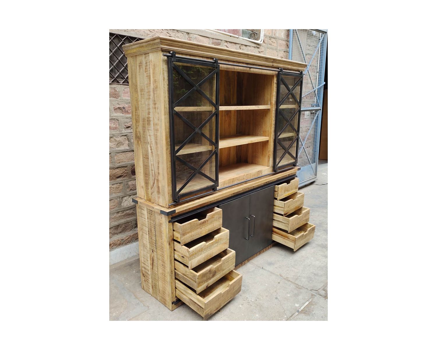 Vaisselier industriel métal et bois portes coulissantes 2m "Caractère"