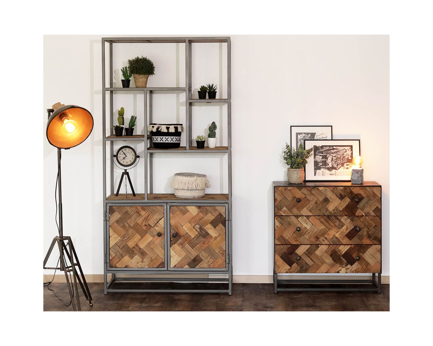 Bibliothèque industrielle 180x90 cm métal gris et manguier "Kaloupilé"