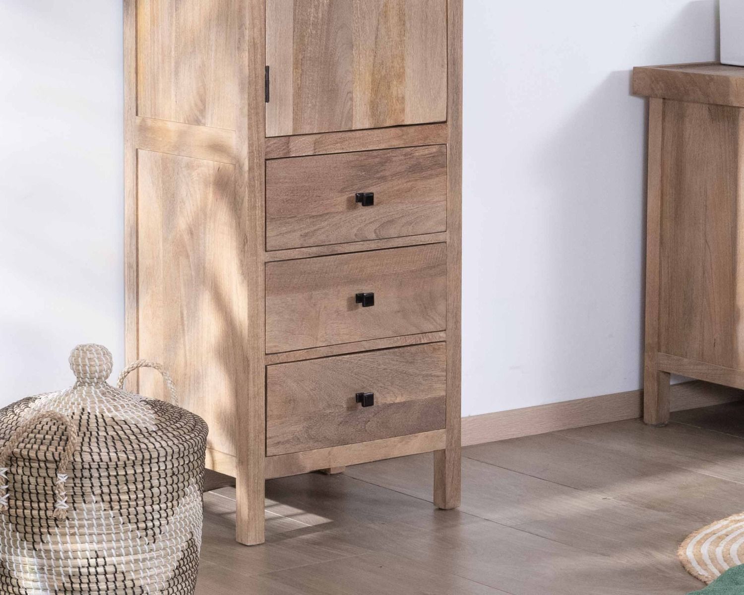 Colonne de rangement en manguier massif avec porte et tiroirs "Maestro"