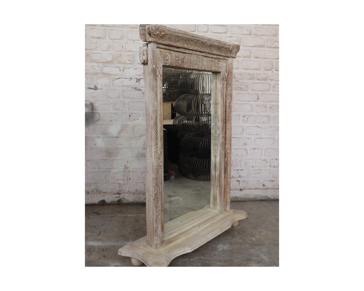Miroir indien avec cadre bois sculpté modèle unique "Vieille Porte"