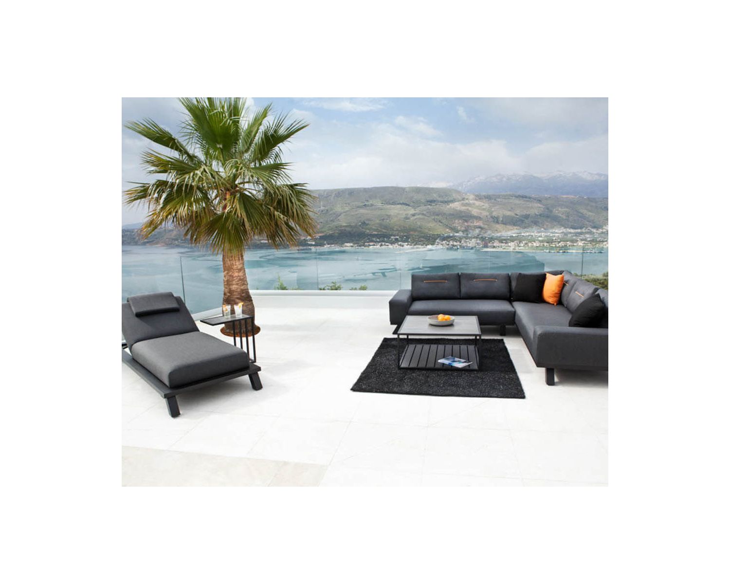 Bain de soleil haut de gamme anthracite tissu Sunbrella "Nusa Pedina"