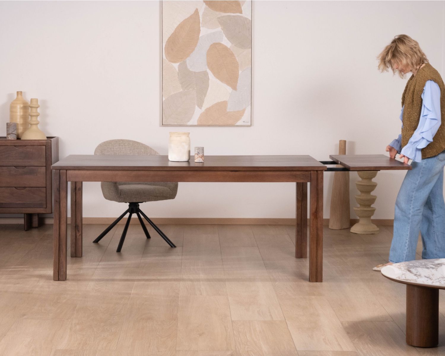 Table extensible en manguier massif teinte noyer "Sicora" 180 cm esprit zen