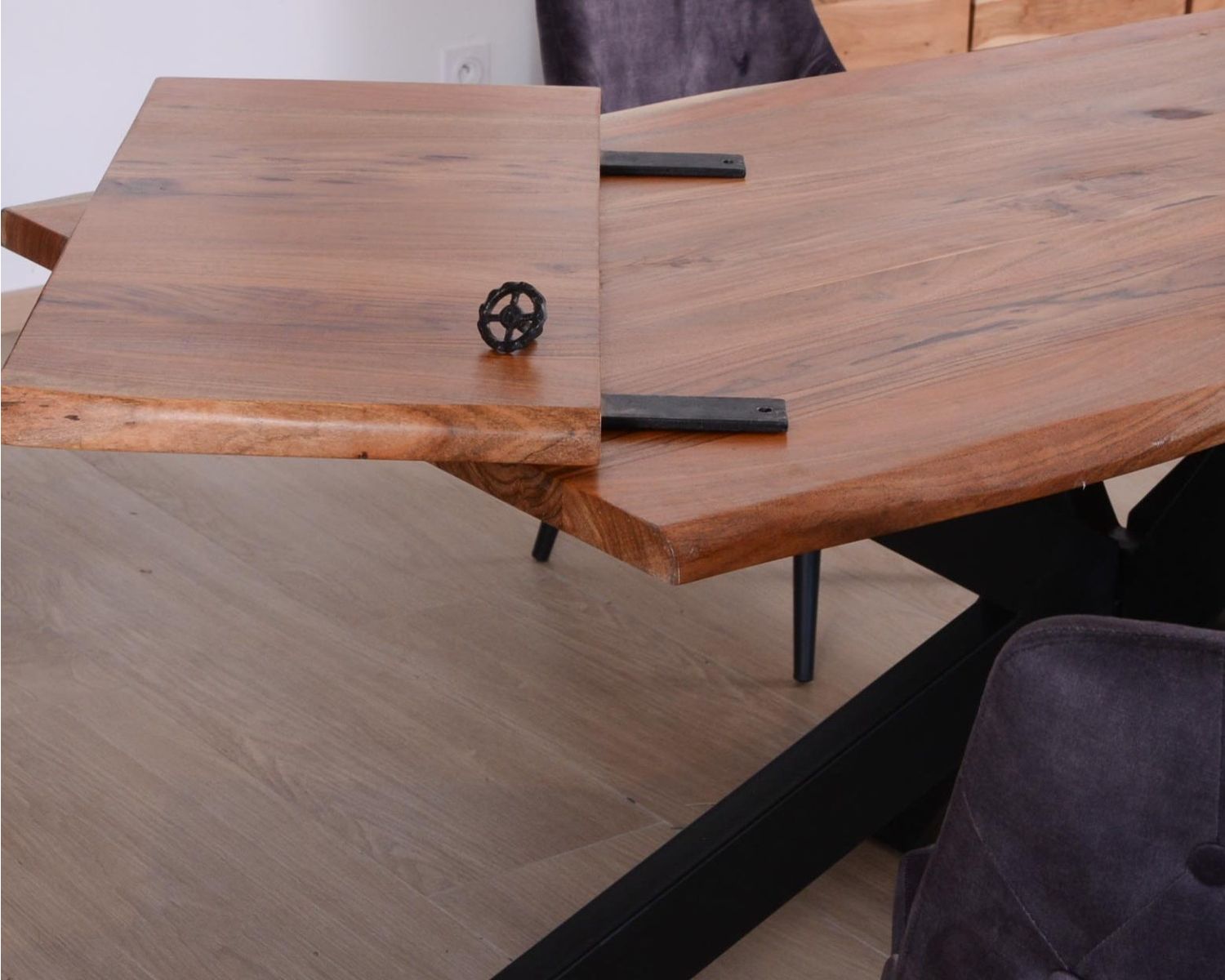 Table en acacia avec extensions 180-260cm "Alya"