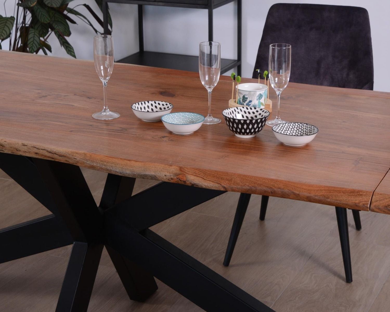Table en acacia avec extensions 180-260cm "Alya"