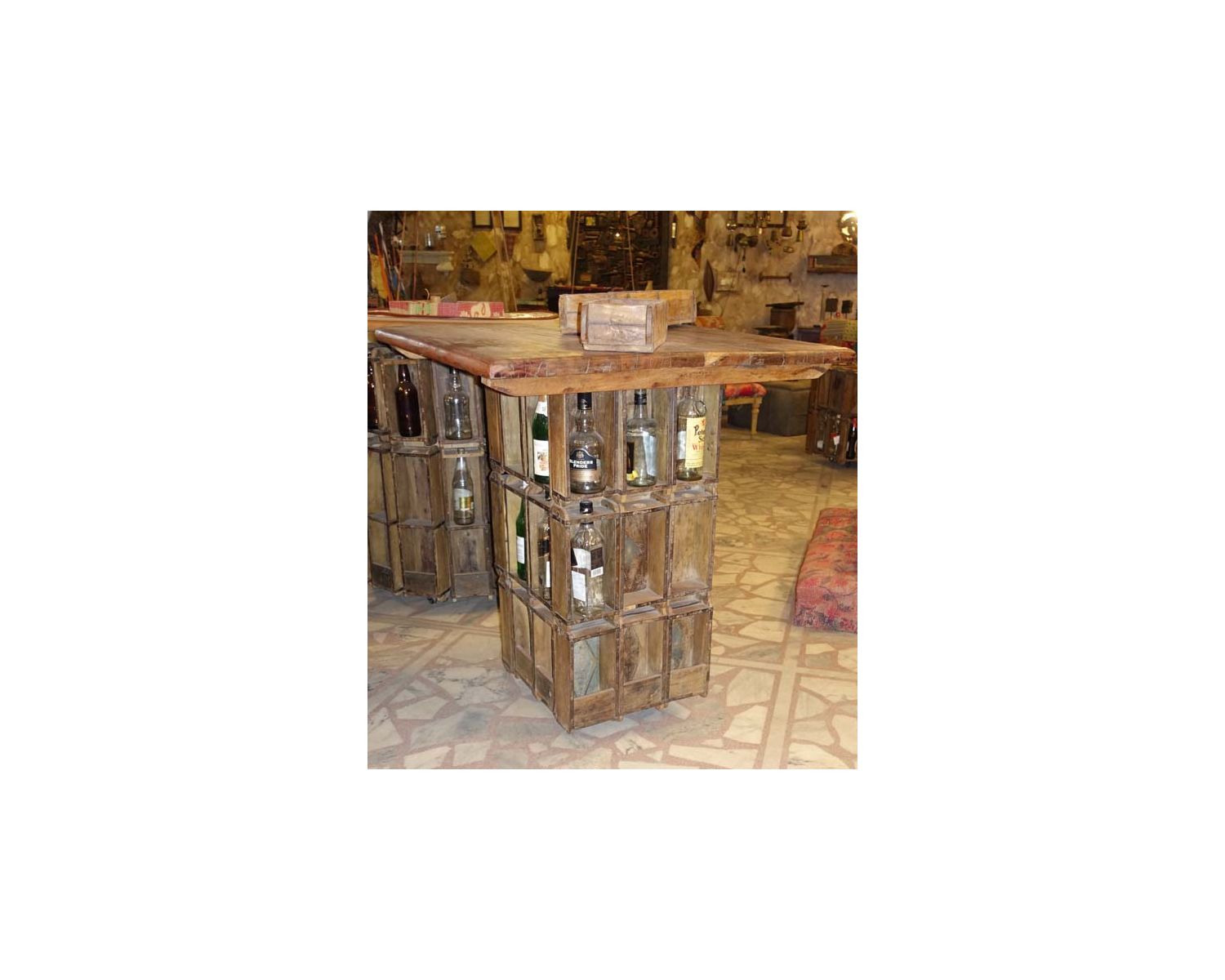 Bar snack en bois exotique recyclé sur roues "Népalaise"