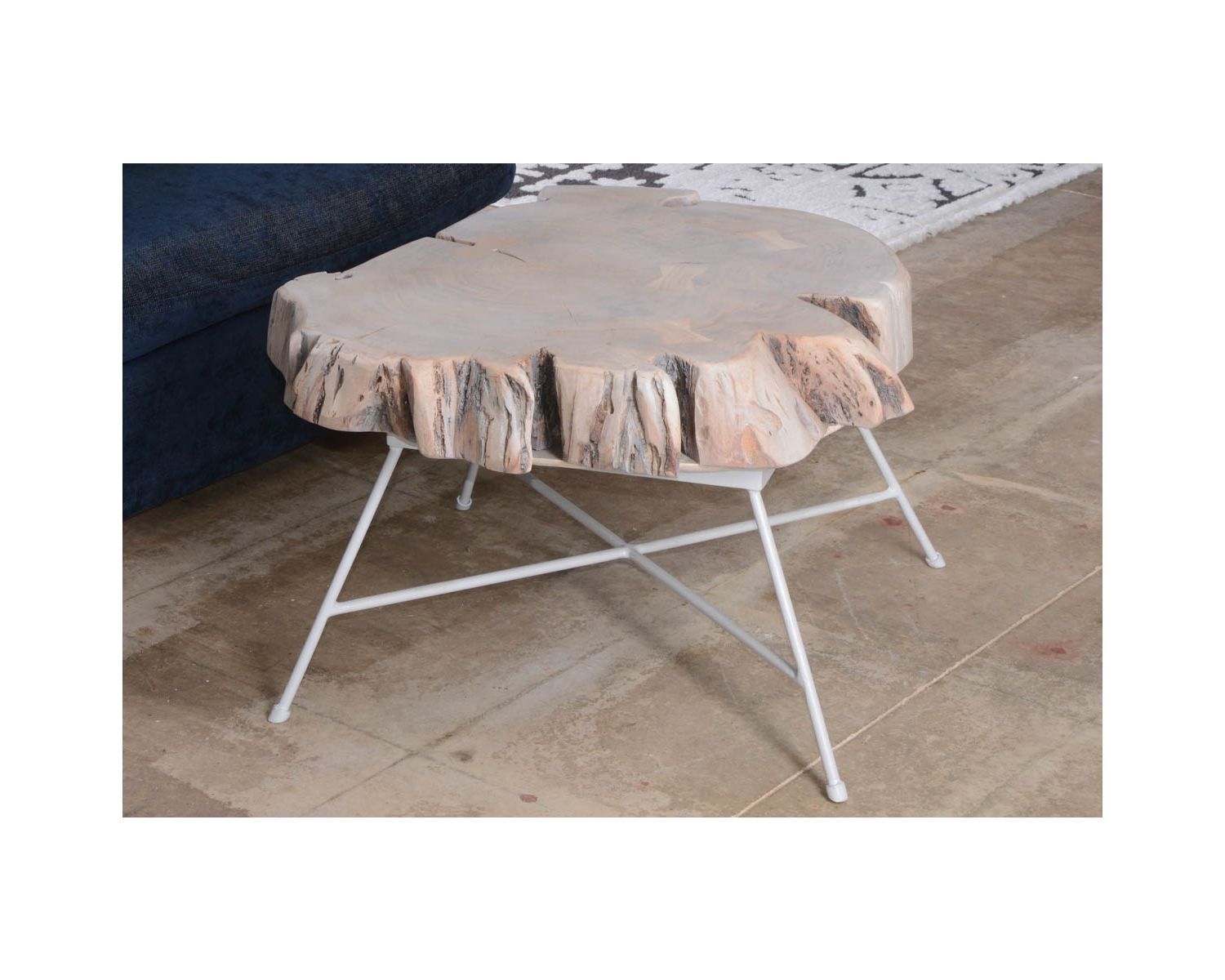 Table basse  bois tronc pied metal "Nervure"