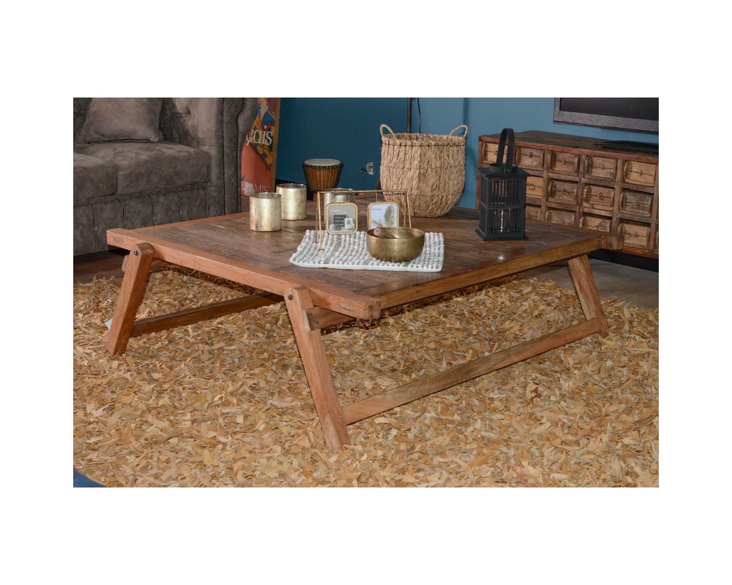 Grande table basse carrée vieux bois ethnique "Népalaise"