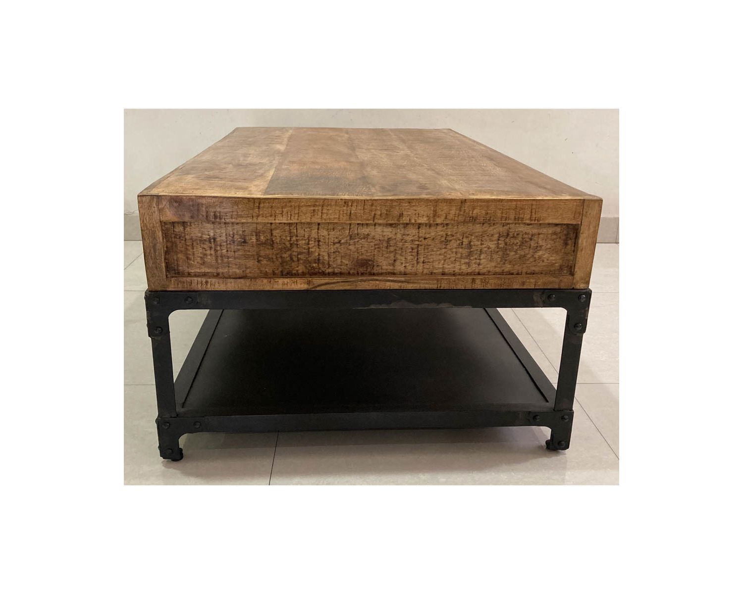 Table basse 4 tiroirs manguier massif "Emil"