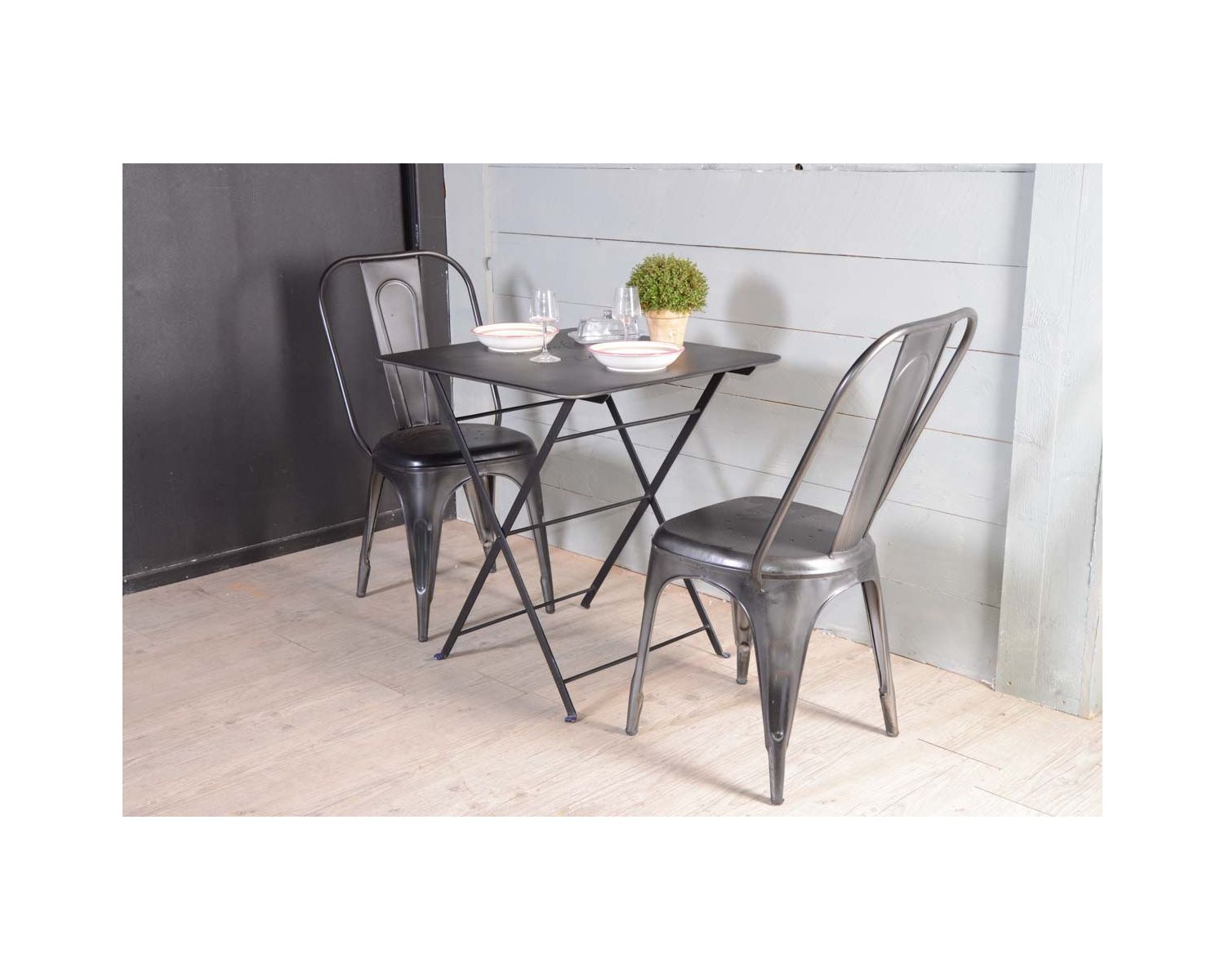 Table de repas carrée pliante