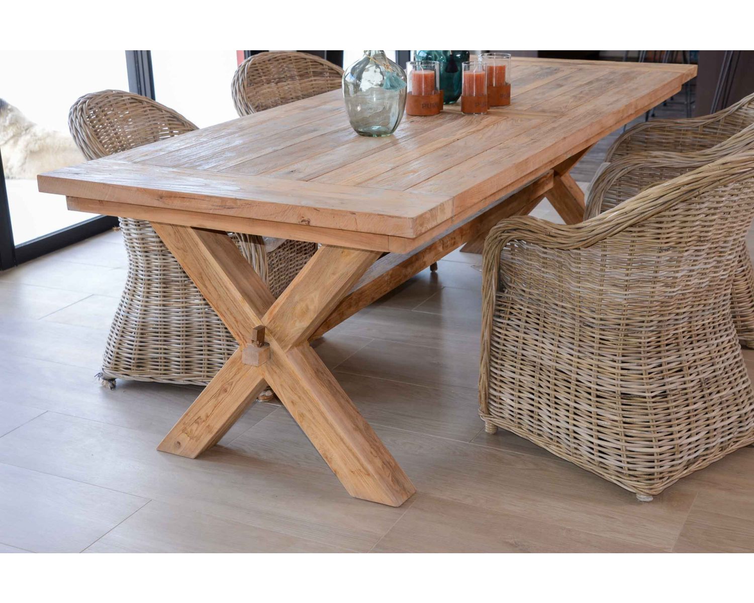 Table de repas en bois de teck recyclé 6/8 personnes "Balangan Beach" 200 cm