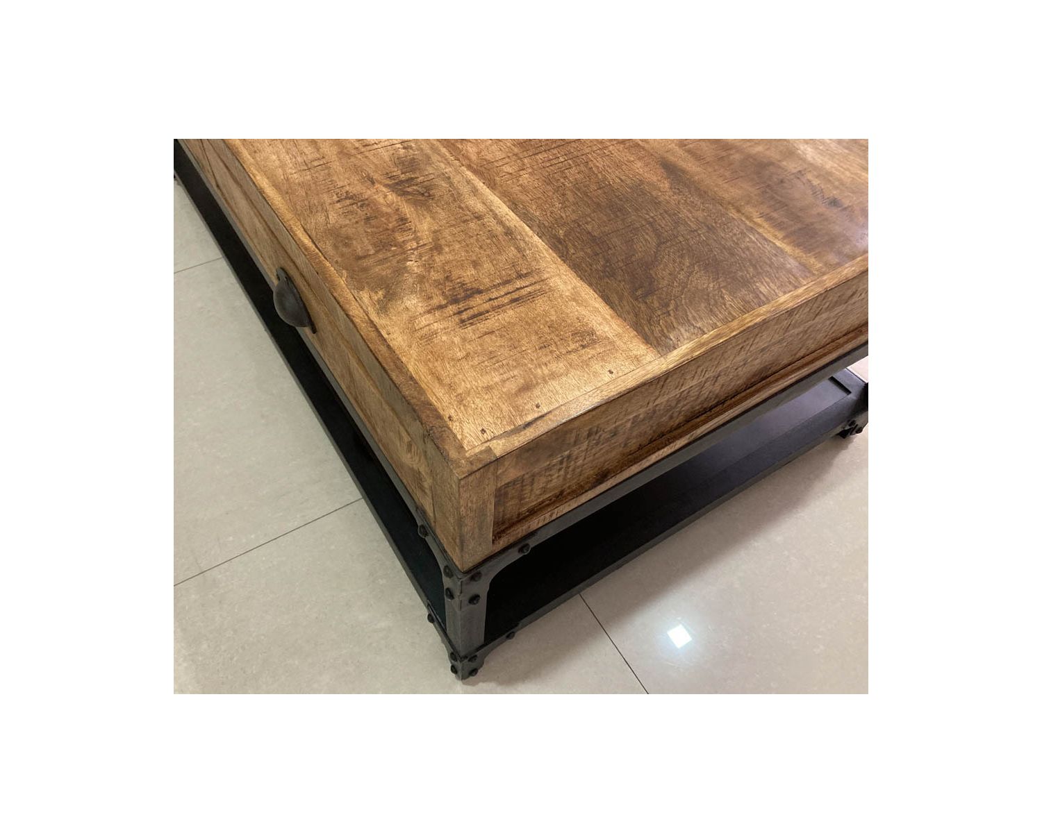 Table basse 4 tiroirs manguier massif "Emil"