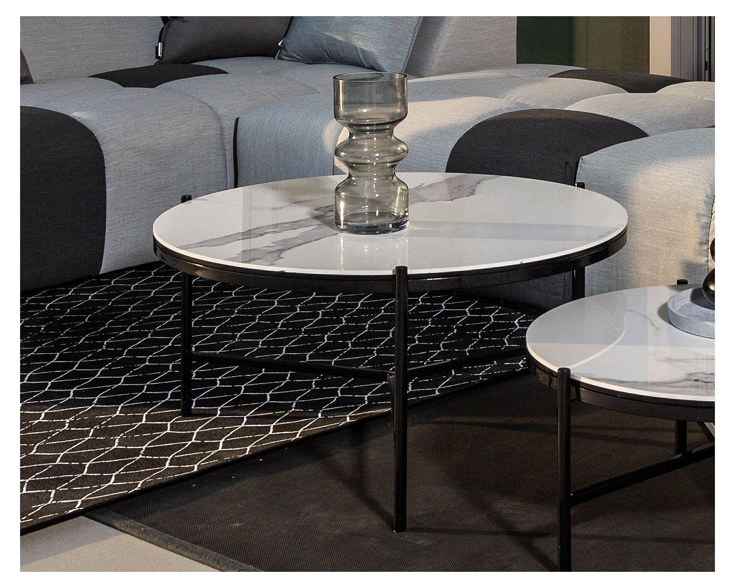 Table basse blanche et noire, céramique et alu, diam.80 "Lazy Beach"